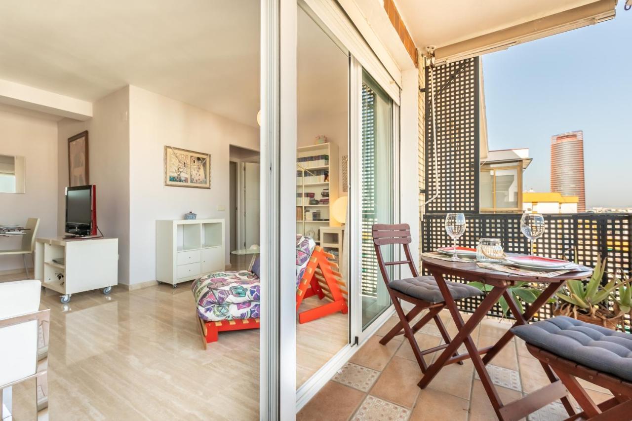Apartamento Desde El Cielo De Triana Leilighet Sevilla Eksteriør bilde